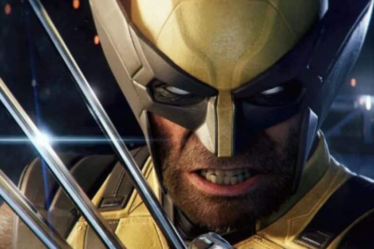 Personnage masqué avec griffes métalliques.