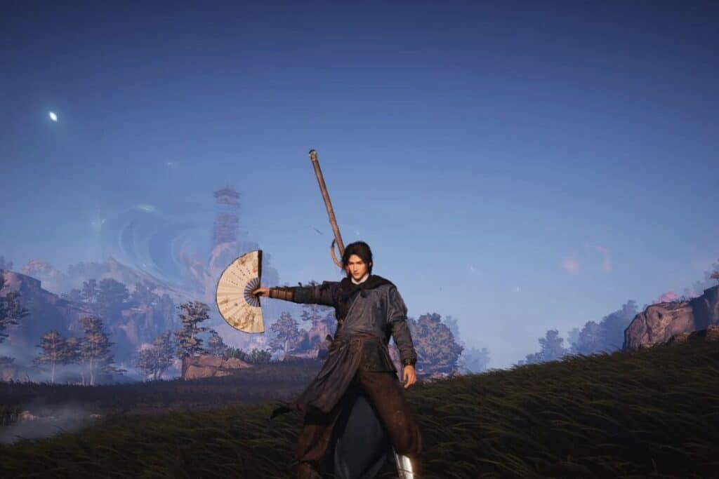 Personnage médiéval avec éventail et épée, paysage oriental.