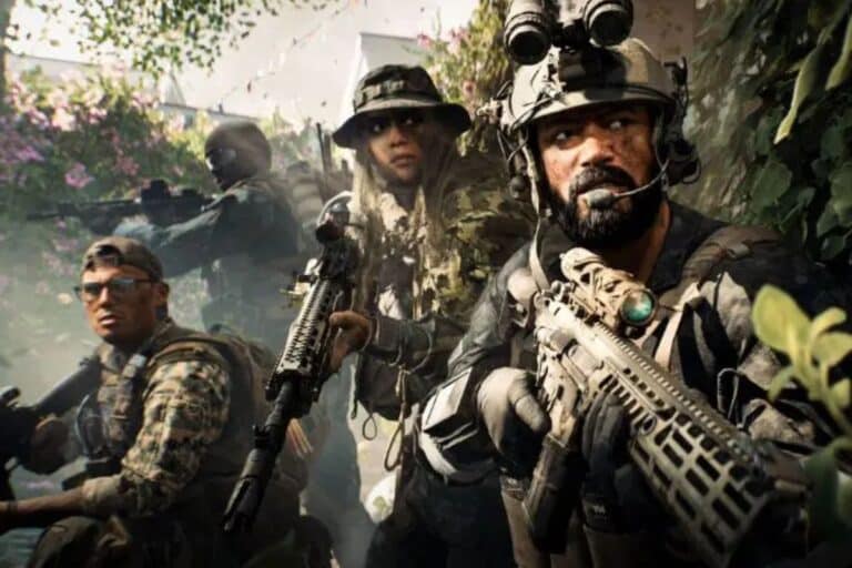 Soldats armés en mission dans la jungle.