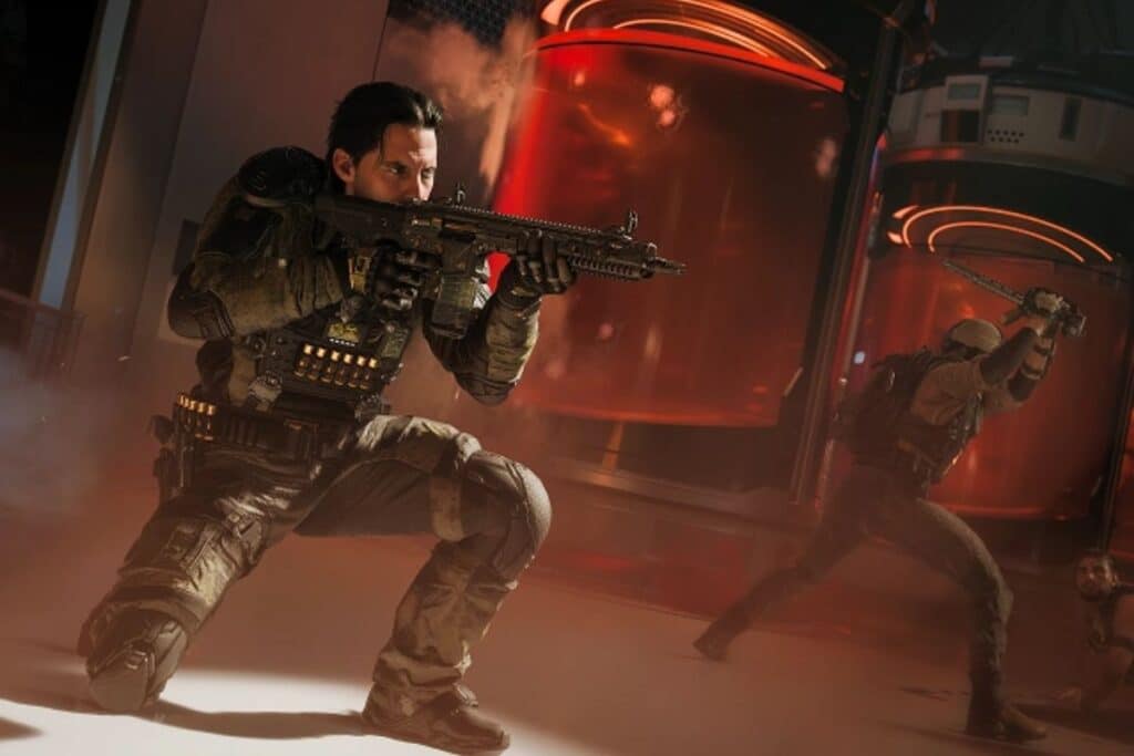 Soldats armés dans une scène d'action futuriste.