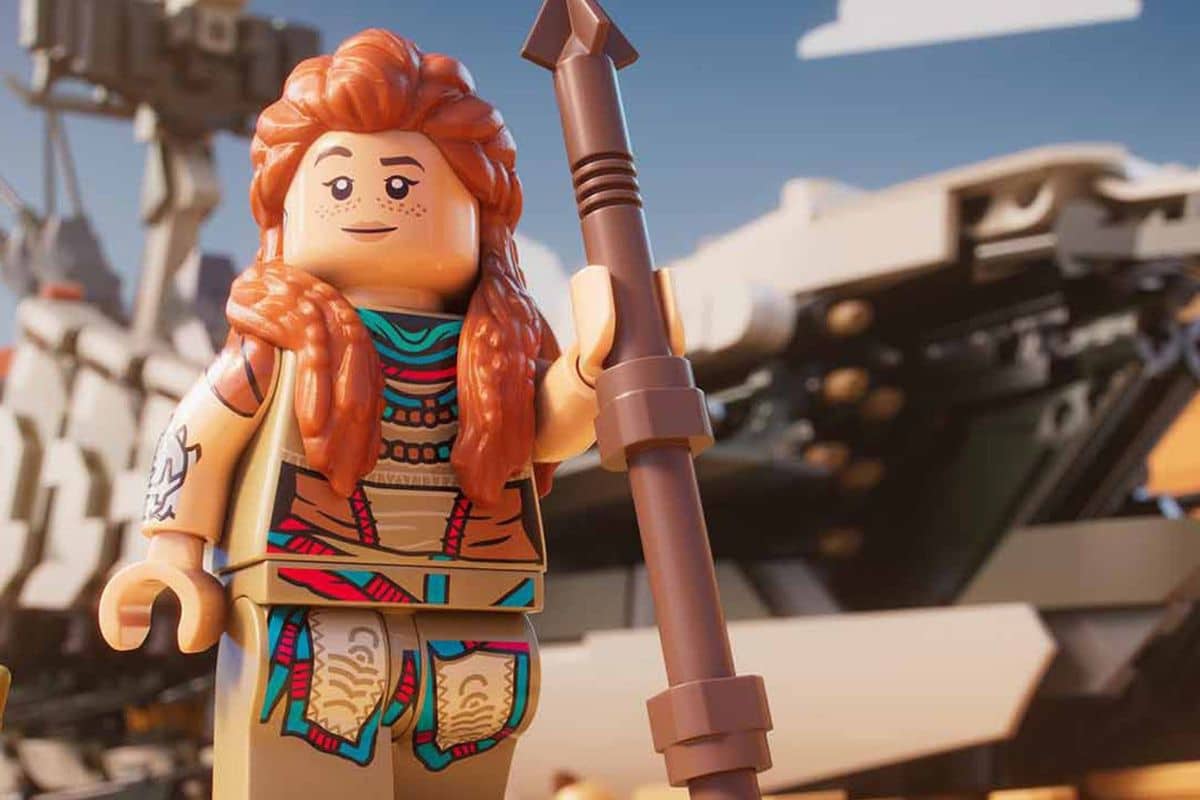 Figurine Lego avec lance, décor aventure.