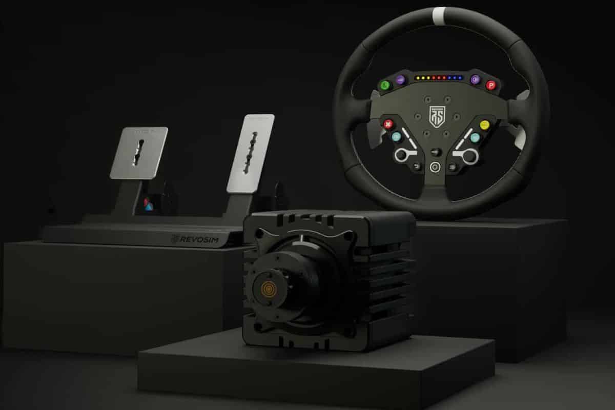 Ensemble volant et pédales pour simulation de conduite.