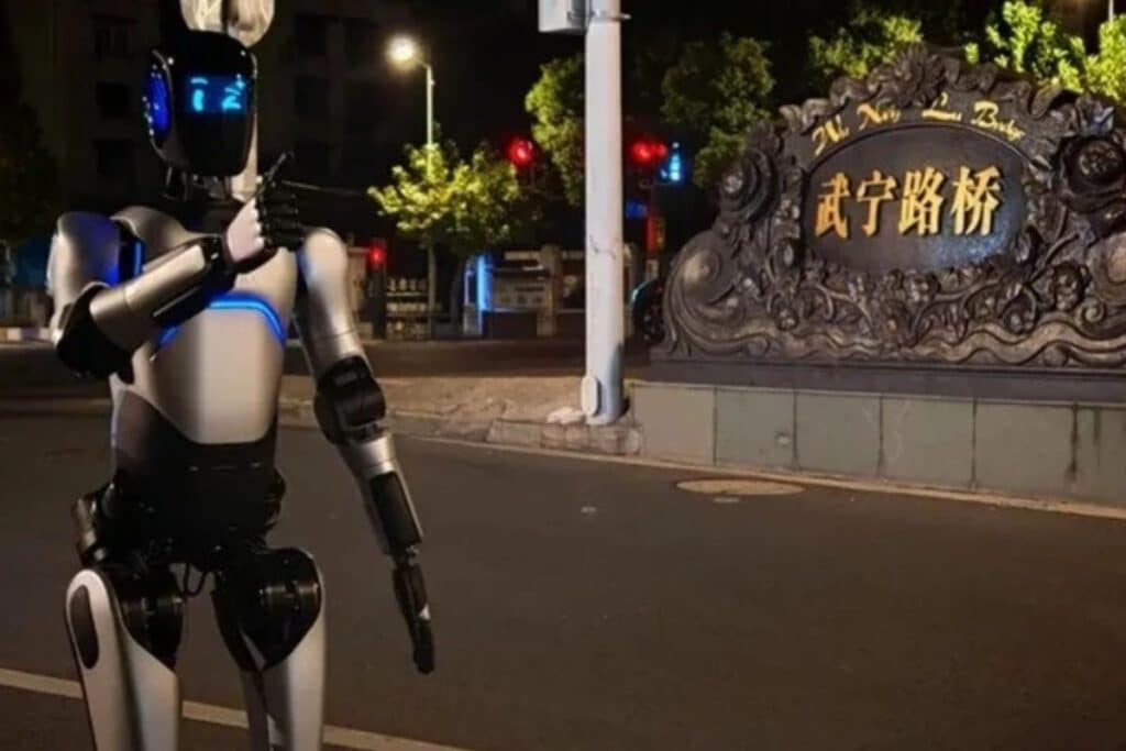 Robot moderne devant signe chinois la nuit.
