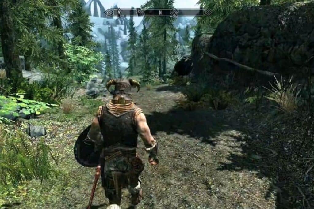 Personnage avec casque dans forêt de Skyrim