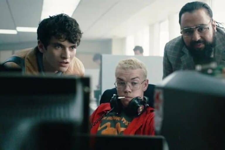 La série qui vous fait questionner la réalité est de retour : Netflix dévoile enfin la bonne nouvelle pour Black Mirror !