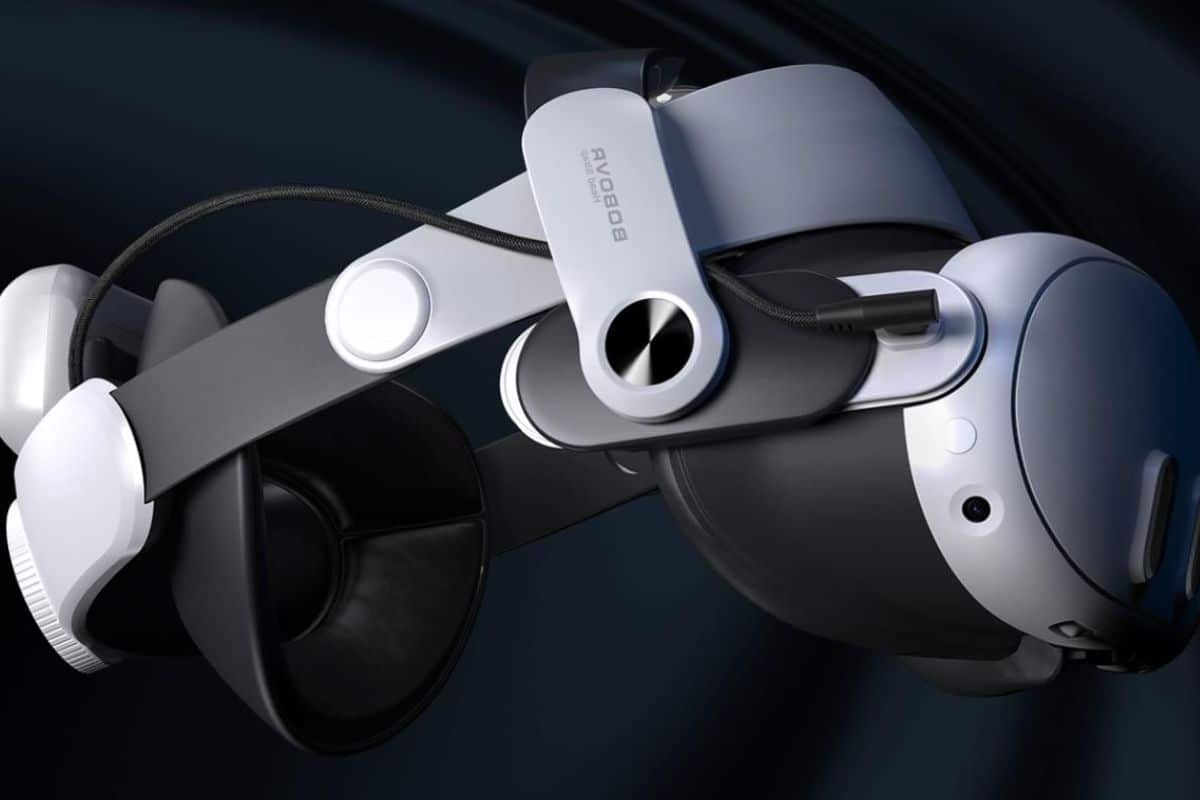 Casque de réalité virtuelle noir et blanc.