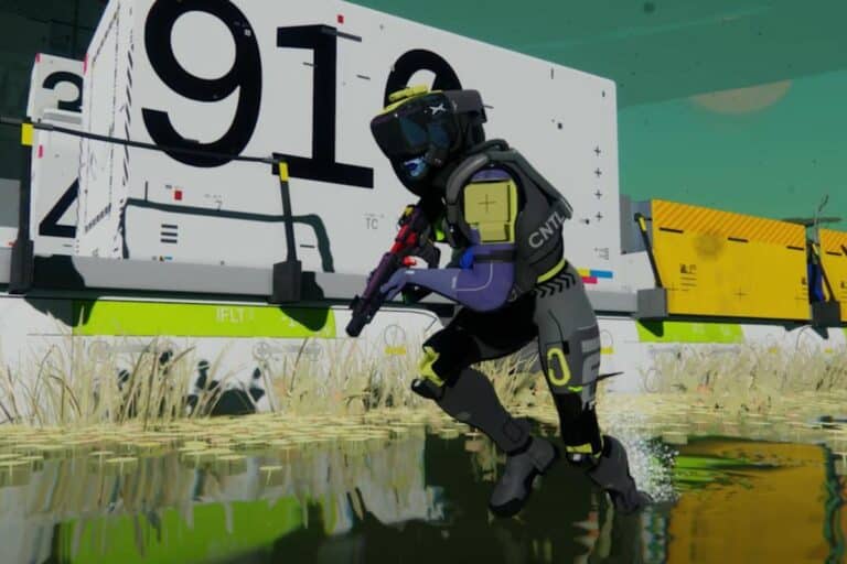 Soldat futuriste avec arme sur fond urbain.