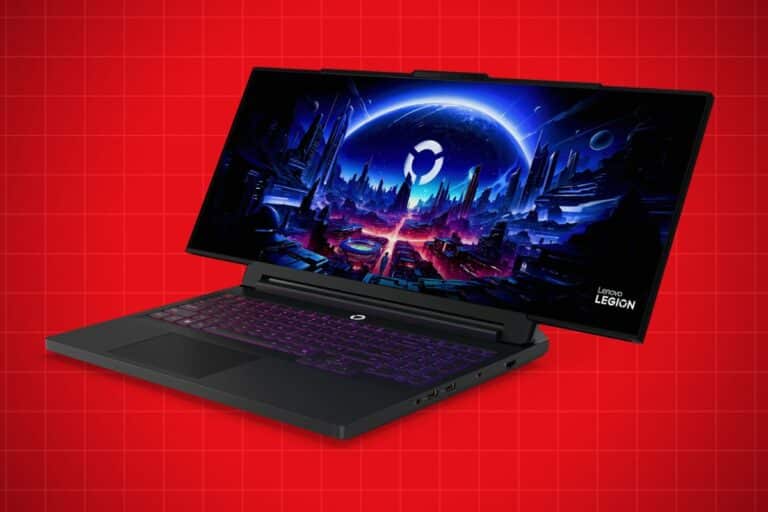 Ordinateur portable avec écran futuriste sur fond rouge.