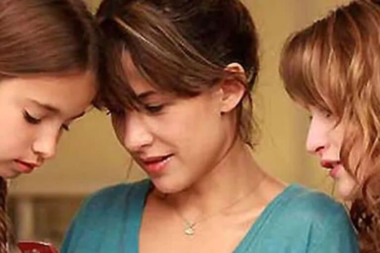 LOL 2.0 enfin dévoilé : Sophie Marceau et Louise au cœur d’une suite qui promet rires et émotions à gogo !