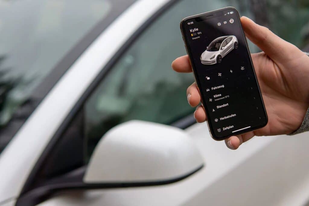 Application de contrôle de voiture sur smartphone.