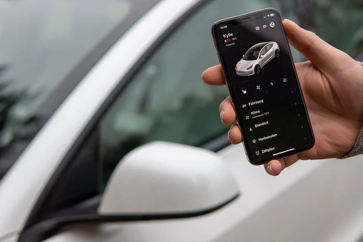 Application de contrôle de voiture sur smartphone.