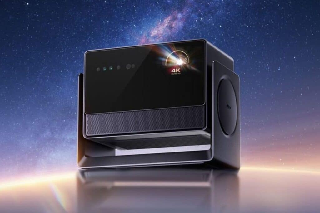 Projecteur 4K sous un ciel étoilé.