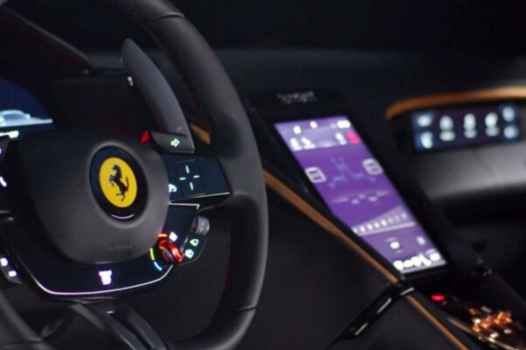Volant et tableau de bord d'une voiture sportive