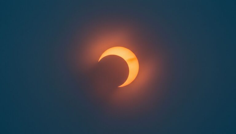 eclipse solaire orange bleu